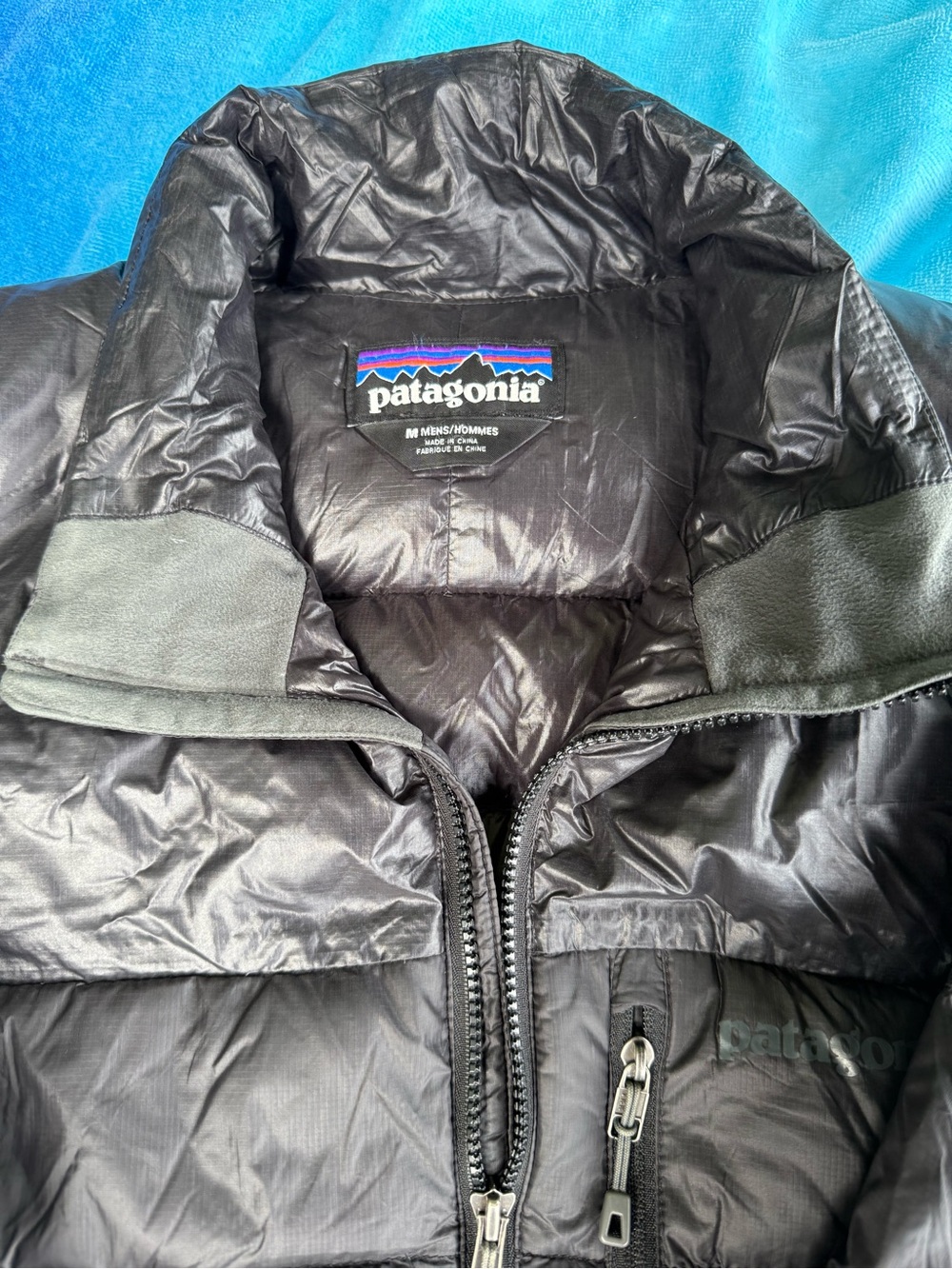 Patagonia Black Men's Puffer Jacket with Zip Front
